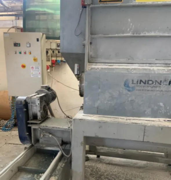 Trituratore monoalbero Lindner
