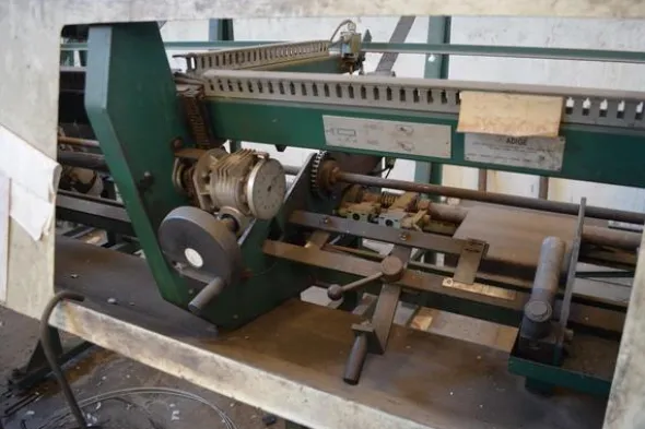13#4077 Troncatrice automatica Adige