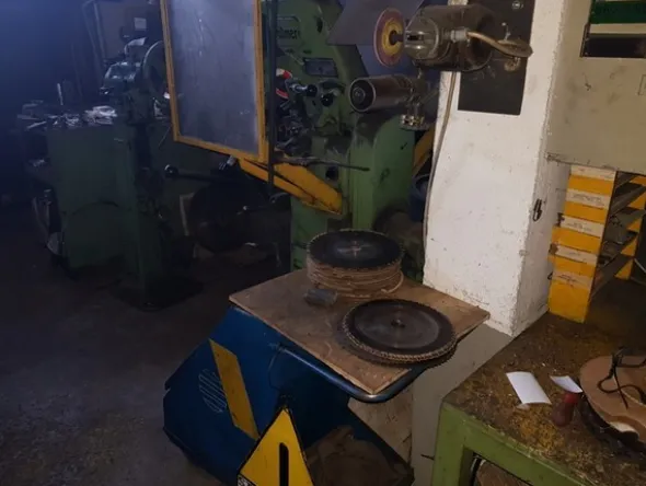 16#5098 Troncatrici Vollmer Werker e macchinari legno