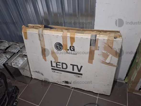 8#9947 TV monitor