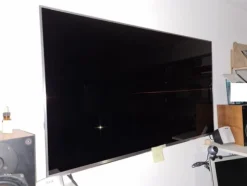 11#7255 Tv Panasonic e monitor tv Samsung