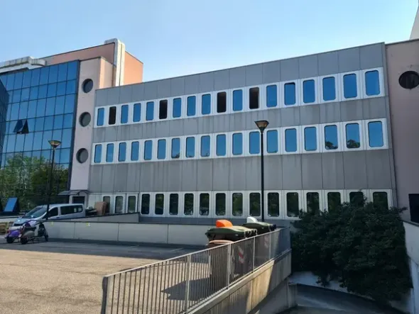 #14171 Uffici e posti auto in complesso condominiale