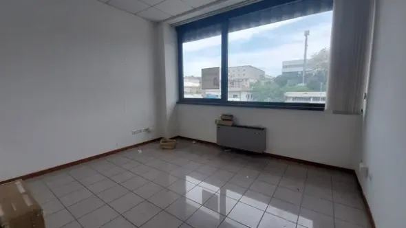 #18156 Uffici in complesso commerciale