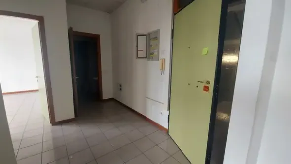 #18156 Uffici in complesso commerciale