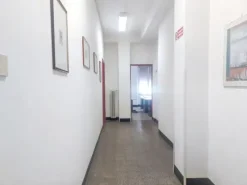 #2536108 Ufficio al piano primo in edificio residenziale