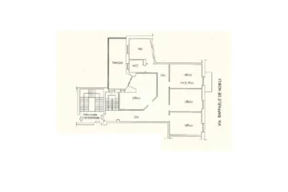 #2536108 Ufficio al piano primo in edificio residenziale