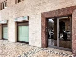 #22999 Ufficio al piano terra con archivio al seminterrato a reddito garantito