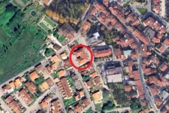 #2537759 Ufficio al piano terra con terrazzino e cantina
