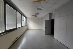 #9214 Ufficio con archivio al piano secondo di complesso commerciale