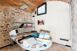 #21948 Ufficio con cantina in edificio ristrutturato
