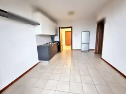 #23087 Ufficio con garage e cantina in edificio residenziale