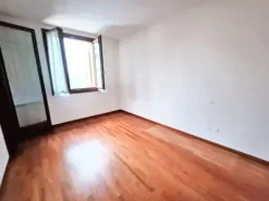 #23087 Ufficio con garage e cantina in edificio residenziale
