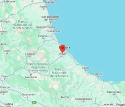 #24694 Ufficio con garage e posto auto coperto