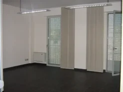 #7579 Ufficio con garage in complesso immobiliare