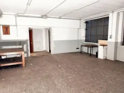 #24347 Ufficio con magazzino in edificio residenziale