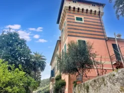 #2525010 Ufficio con posti auto all'interno del Palazzo Imperiale Bertani