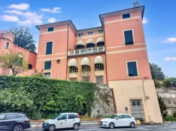 #2525010 Ufficio con posti auto all'interno del Palazzo Imperiale Bertani