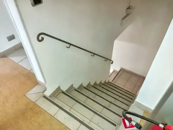 #2525010 Ufficio con posti auto all'interno del Palazzo Imperiale Bertani