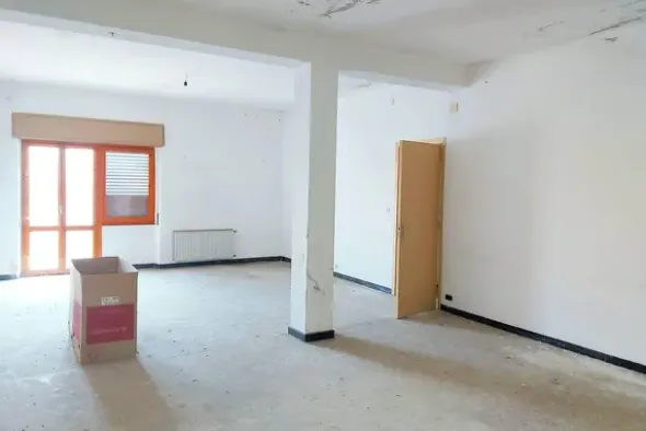 #19438 Ufficio e lastrico solare in edificio polifunzionale