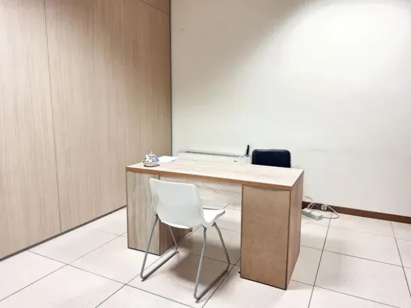 #23152 Ufficio fronte Porto a Genova Via Operai