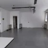 #12102 Ufficio in complesso condominiale con posto auto e deposito