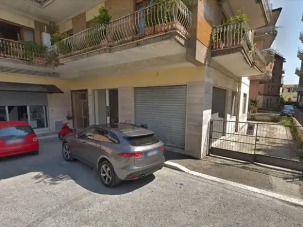 #7358 Ufficio in complesso residenziale