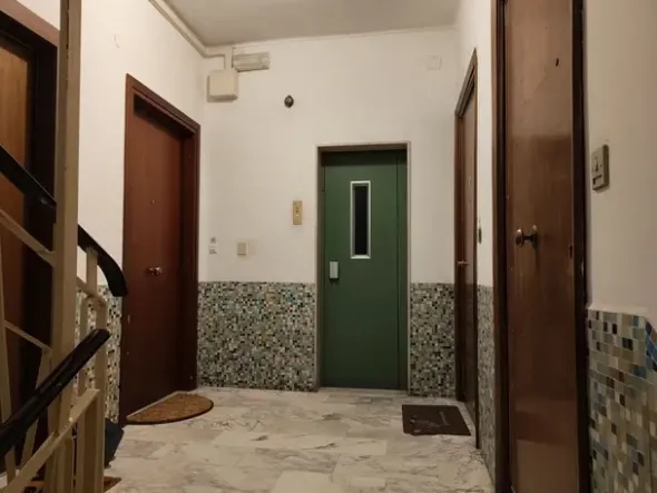 #2638415 Ufficio in edificio residenziale
