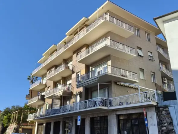 #2638415 Ufficio in edificio residenziale