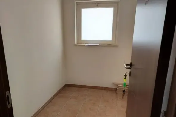 #14846 Ufficio in palazzina (sub 22) e pertinenze