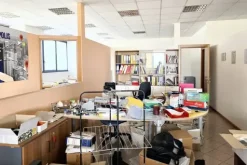 #23919 Ufficio in zona artigianale con parcheggio