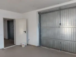 #18471 Ufficio su due livelli con area pertinenziale
