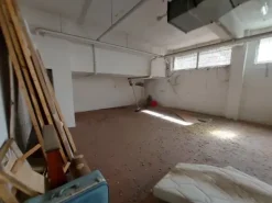 #2639065 Unità commerciale al piano seminterrato