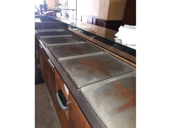 Urbino - attrezzature usate per pizzeria