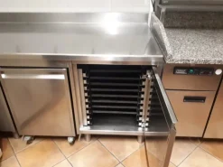 Urbino - attrezzature usate per pizzeria