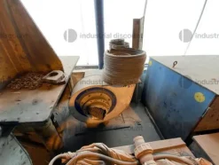 71#8816 Utensili e banchi da lavoro