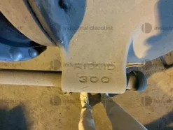 71#8816 Utensili e banchi da lavoro