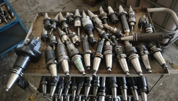 250#5049 Utensili e strumenti di misura