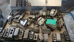 250#5049 Utensili e strumenti di misura