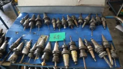 250#5049 Utensili e strumenti di misura