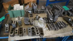 250#5049 Utensili e strumenti di misura