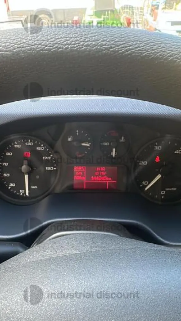 2#9231 Van Iveco Daily 72-180