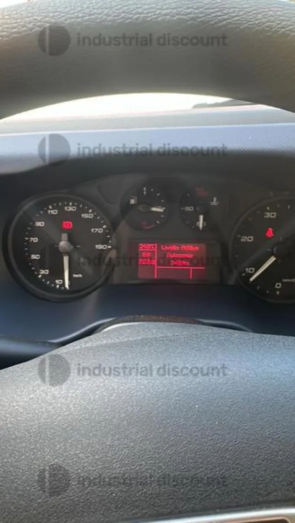 2#9231 Van Iveco Daily 72-180