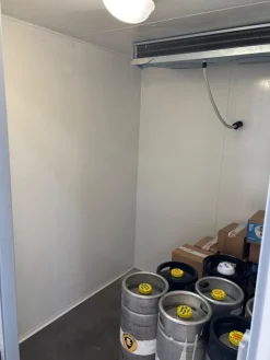 vendesi cella frigo positiva quasi nuova!