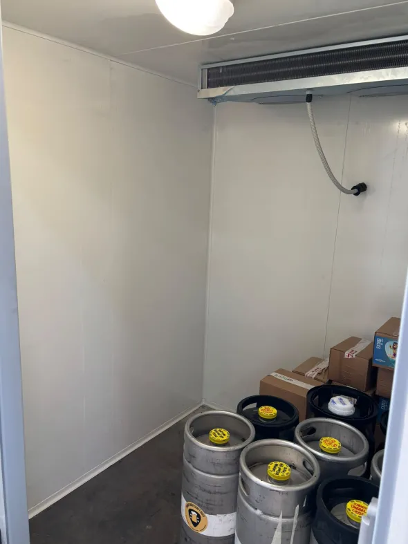 vendesi cella frigo positiva quasi nuova!