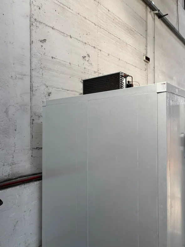 vendesi cella frigo positiva quasi nuova!