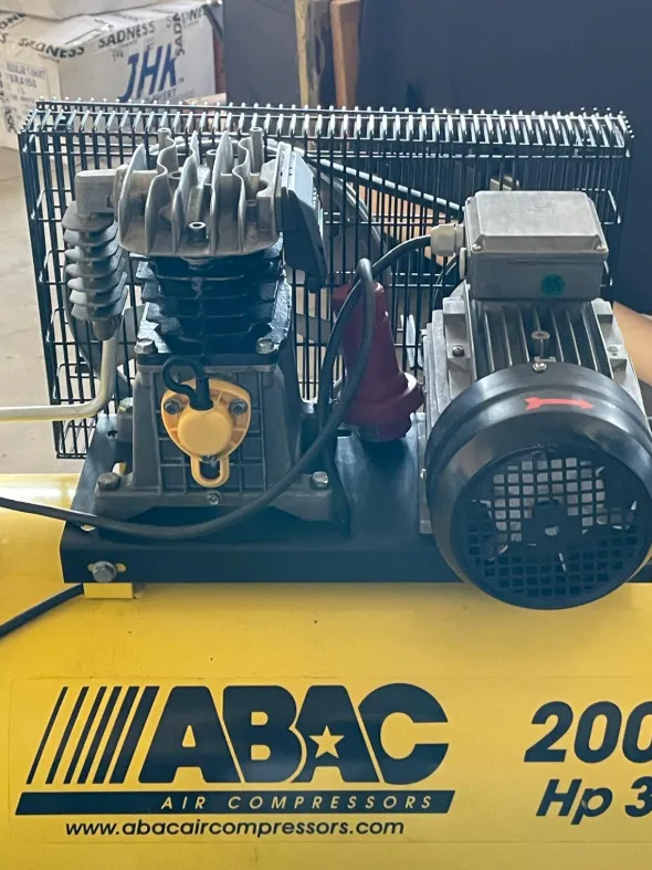 vendo compressore abac 200 hp