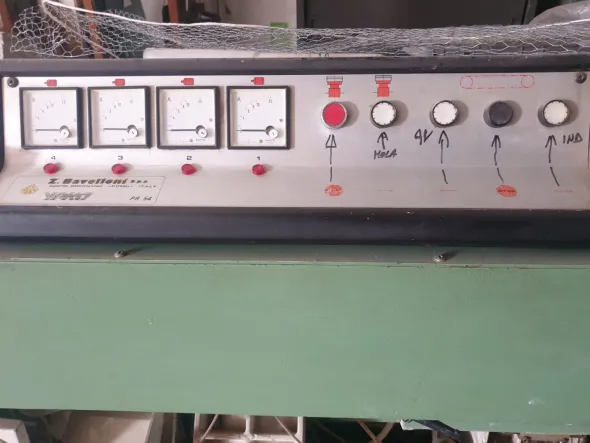 VENDO MOLATRICE RETTILINEA BAVELLONI 5 MOLE