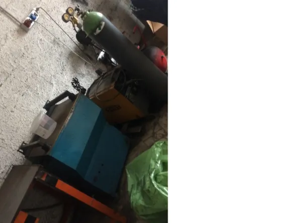 Vendo tutti macchinari fustellificio