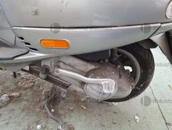 9#9294 Vespa Piaggio ET4
