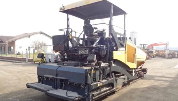 24#7214 Vibrofinitrice Bomag